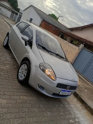 Fiat Punto HLX 1.8 Flex 8V 5P 2010