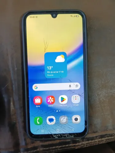 Samsung galáxia A15 128gb 4GB RAM - tela trincada