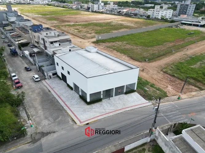 LOCAÇÃO GALPÃO 582m² NO SANTA REGINA EM CAMBORIU