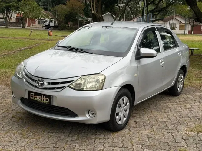 Toyota Etios X Sedan 1.5 Flex 16V 4P Mec. 2016