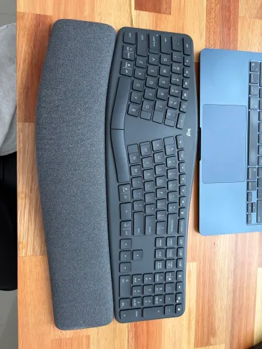 Teclado Logitech ERGO K860 - Ergonômico Split | Novo, menos de 2 meses de uso