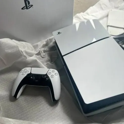 PS5 MÍDIA FÍSICA COM 2 CONTROLES