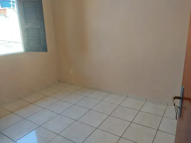 Apartamento 2 quartos a 2 quadras do supermecado carnauba sem texa de condomínio