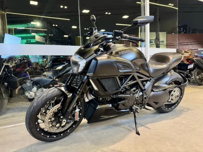 DUCATI Diavel 1198 Dark 2016