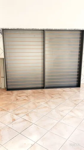Painel canaletado com acabamento
