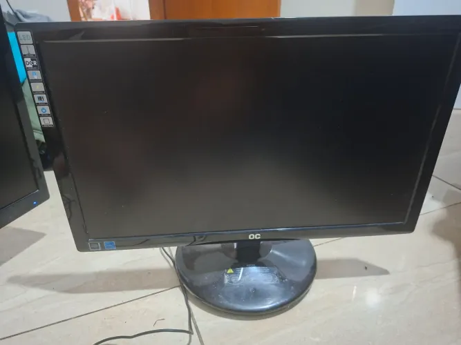 Monitor AOC