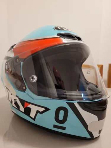 Capacete KYT