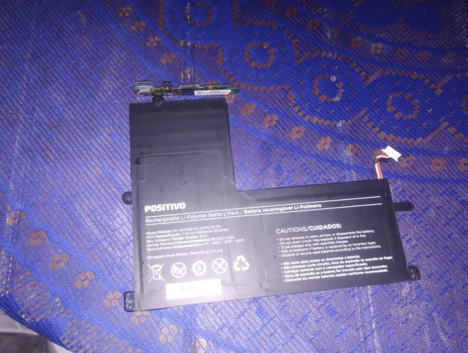 Bateria, USB e micro sd