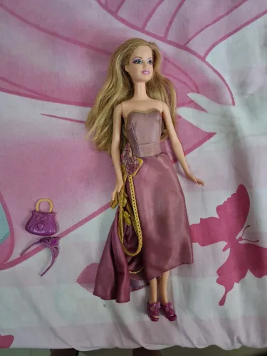 Barbie escola de princesas Delancy