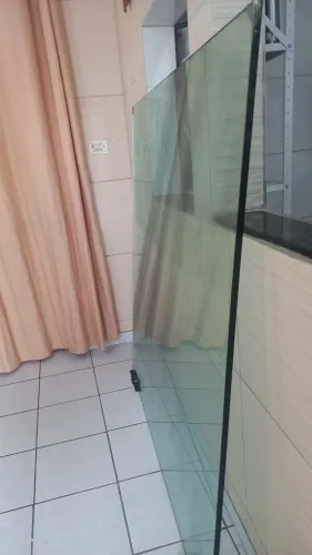 Tampo de vidro 1,50x1,50 x2cm de largura