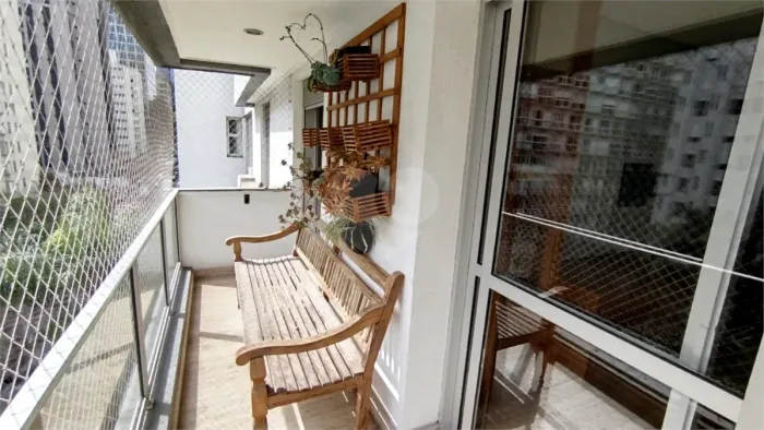 Apartamento com 3 quartos à venda em Consolação - SP