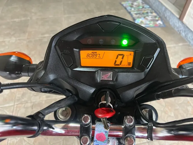 Vendo cg fan 125 i sem participar elétrica