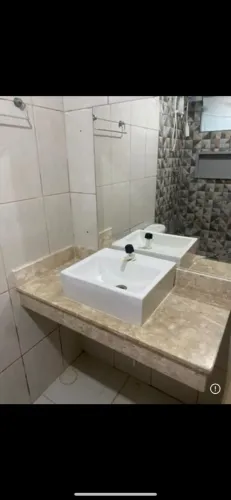 Imóvel para venda possui 200 metros quadrados com 4 quartos em Ponto Certo - Camaçari - BA
