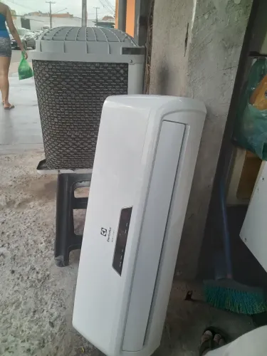 Ar condicionado com instalação inclusa