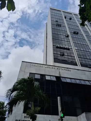 Centro médico de Botafogo, edifício Guilherme Romano.