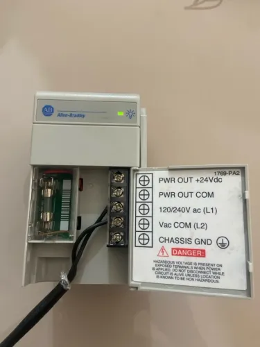 Fonte Allen Bradley CompactLogix 1769-pA2