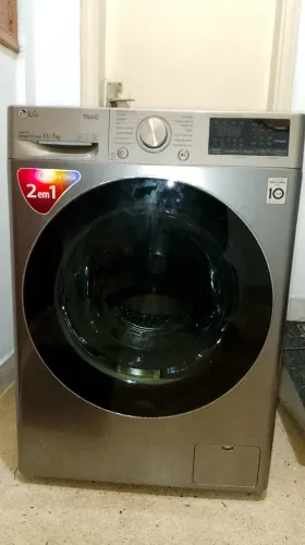 Máquina Lava e Seca LG Tinq 7/11kg