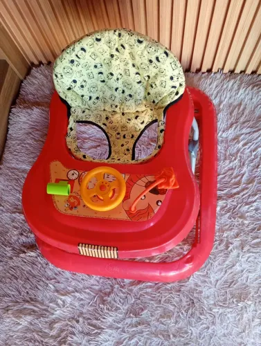 Andador de bebê, aceito cartão