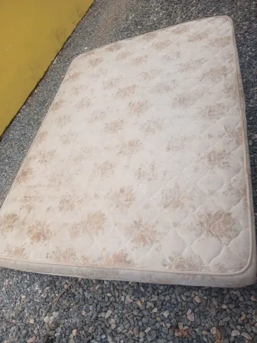 COLCHÃO DE CASAL 100% ESPUMA 