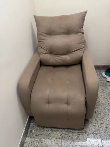 Poltrona reclinável