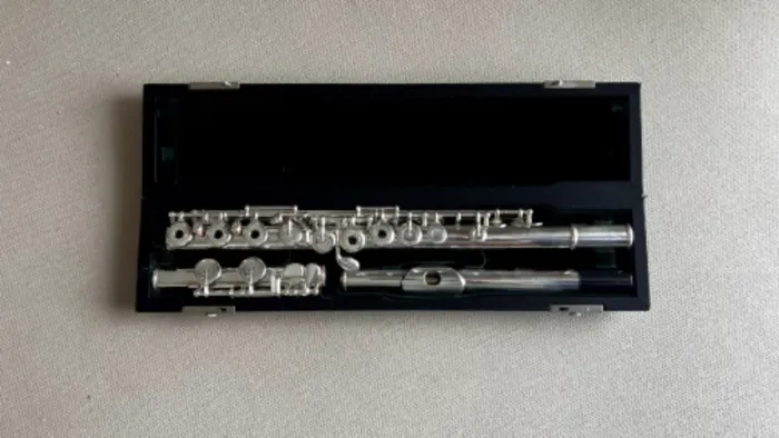 Flauta Pearl PF665 - Bocal Prata 925 Maciça