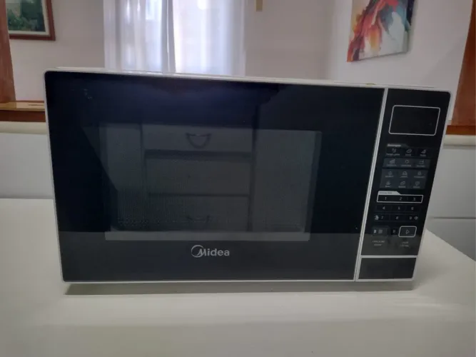 Microondas Midea 20 litros