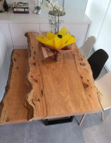 Mesa rustica de jantar 