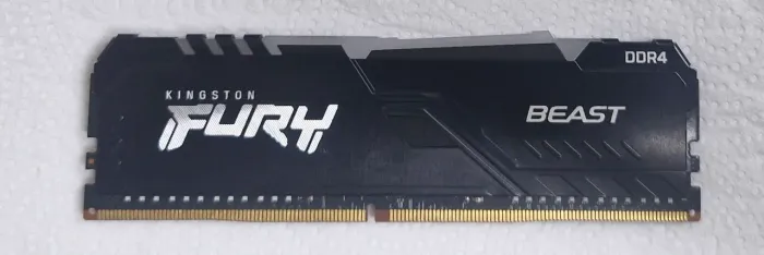 Memória RGB ddr4 3200 mhz Kingston FURY beast 8 gb