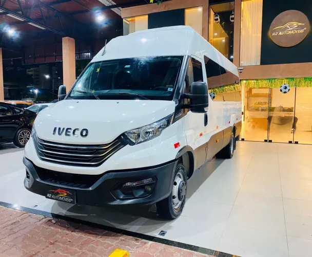 Iveco Daily Minibus 50-180 Turismo(diesel)(e6) 2023