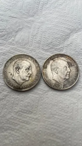Lote 2 Moedas Antigas Prata - 100 Pesetas Espanha 1966 Franco