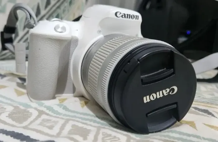 Canon EOS 200D Branca