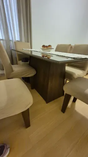 Mesa de Jantar com 6 cadeiras - excelente estado