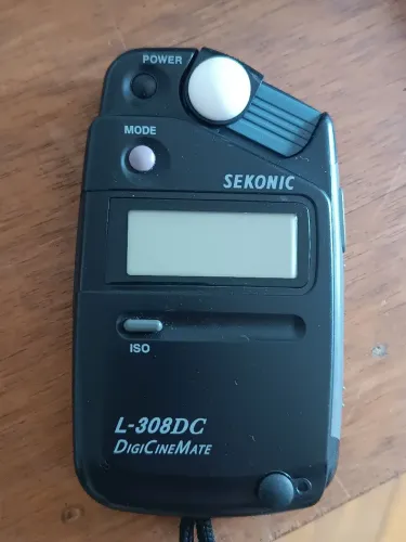VENDO FOTOMETRO SEKONIC L308DC