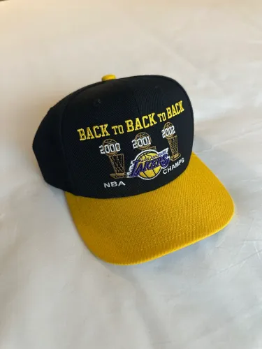 Boné Mitchell & Ness NBA Champs HWC Los Angeles Lakers Preto - ÚNICO