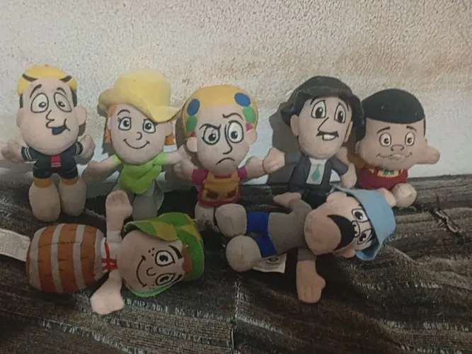 pelúcias turma do Chaves