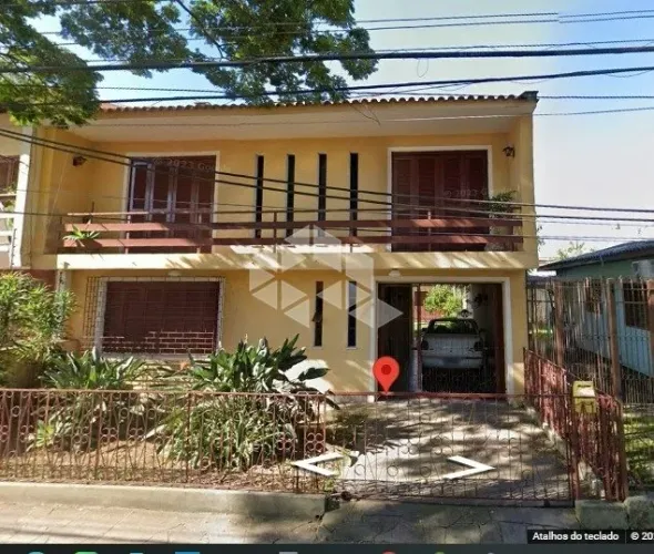 Casa tipo sobrado com 4 dormitórios, av Toledo Piza - bairro Sarandi - Vila Elizabete