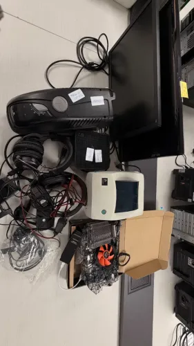 Lote / Combo de Eletrônicos Diversos | Monitor, Nobreak, Cabos e Acessórios