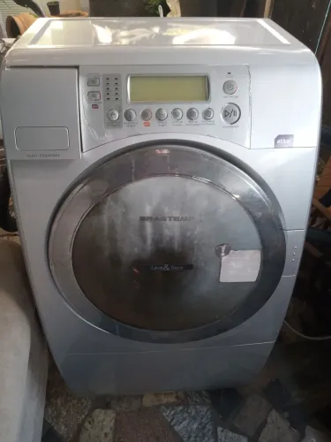 Máquina de lavar roupa 