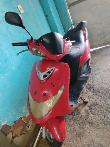 Vendo uma moto Burgman