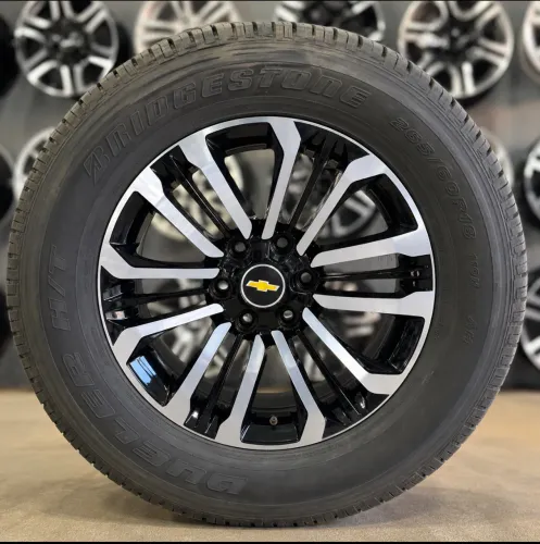 Rodas aro 18 s10 2025 novas + pneus Bridgestone 90%