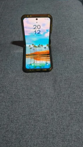 SAMSUNG ZFLIP6 TOP