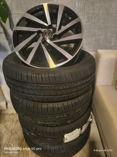 Jogo de Rodas Aro 15 Diamantadas + 4 Pneus 185/65 R15 Novos | 4x100