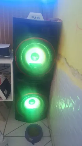 Aparelho de som LG 2,350 watts funcionando perfeitamente