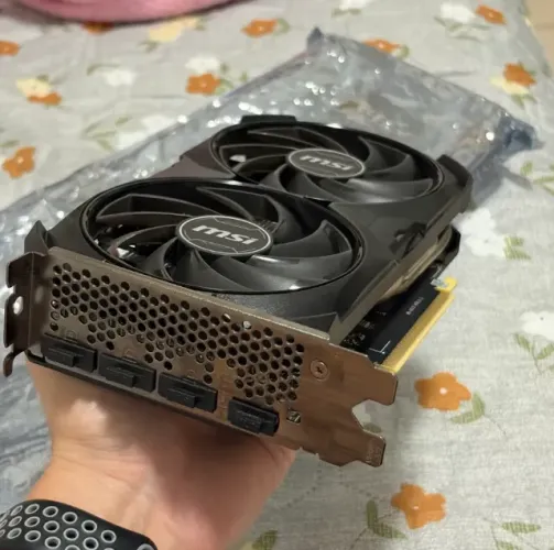 RTX 4060 Ti 8GB - MSI