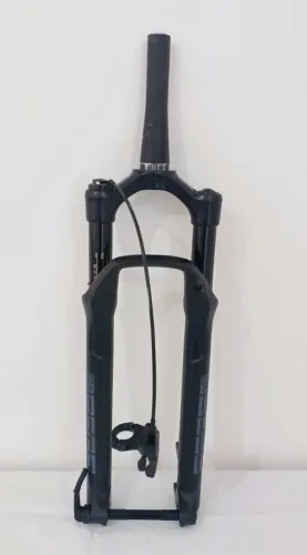 Suspensão Rockshox Reba 29 100mm Boost Tapered - T No Guidão