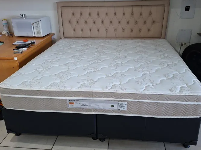 Cama box super king size Colchão Ortobom com cabeceira 