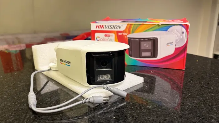 Câmera Hikvision ColorVu 3K 180° Dual Lens DS-2CE12KF3TP-DLS