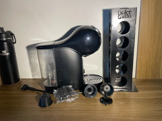 CAFETEIRA NESCAFÉ DOLCE GUSTO GENIO S BASIC + ACESSÓRIOS