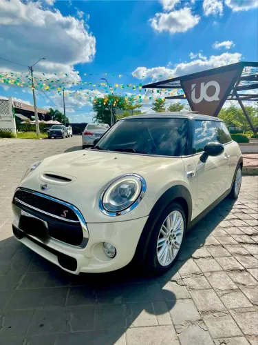 Mini Cooper S 2.0 Turbo 16V 3P Aut. 2015