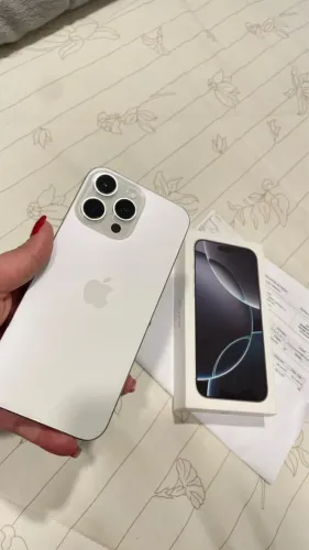 iPhone 16 pro max 256 gb
